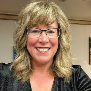 Meet your Posher, Kim